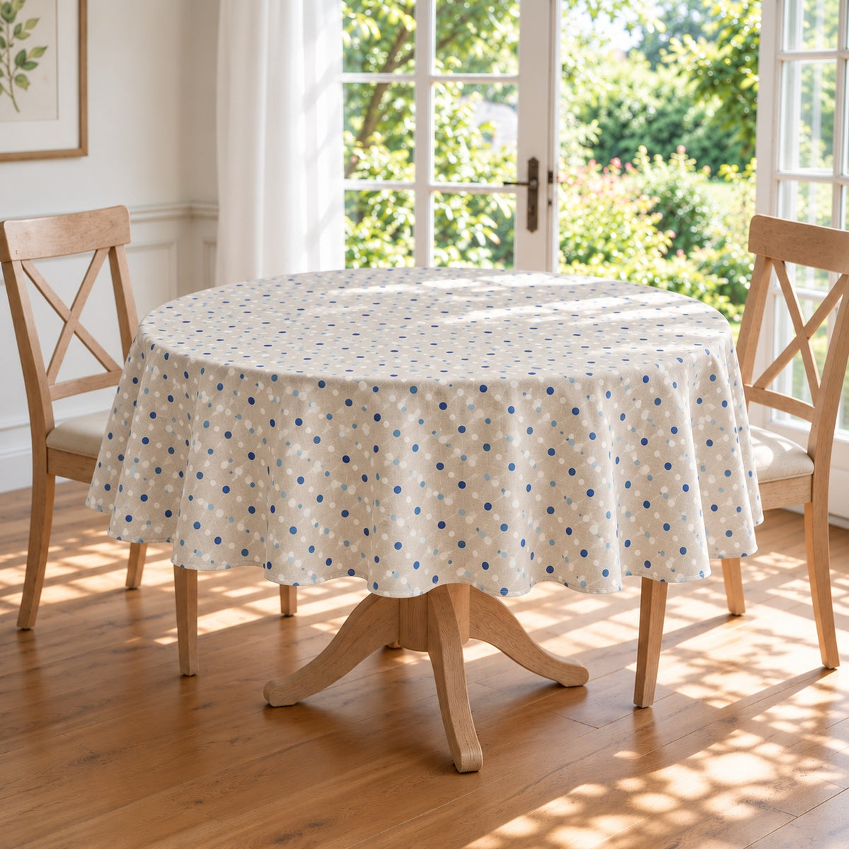 European Linen Stain Resistant Round Tablecloth – 150cm Blue Spots